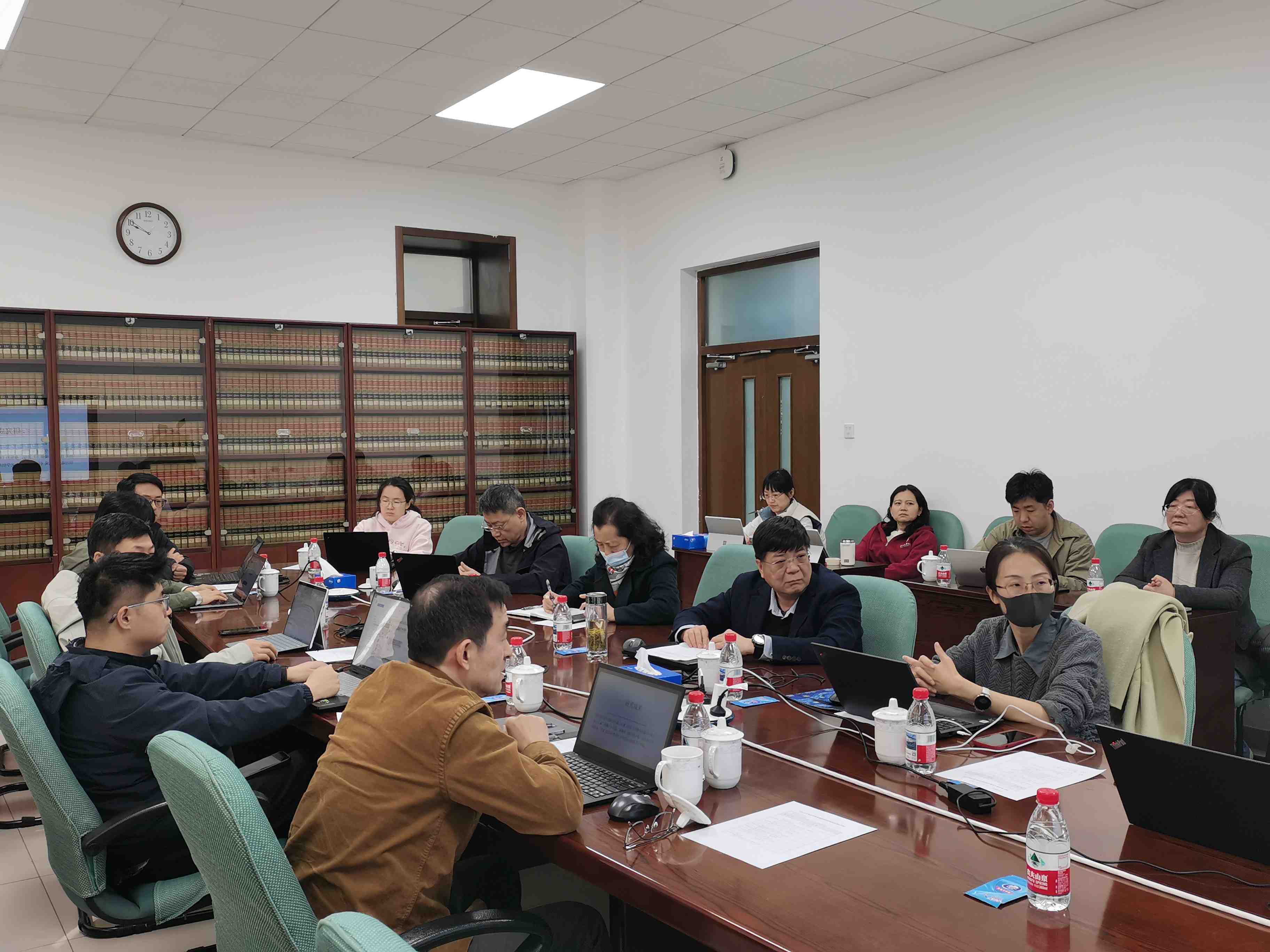 t图3 交流汇报会现场.jpg