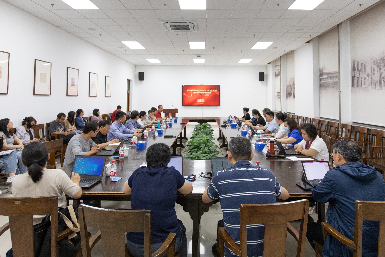 huiyixianchang.jpeg